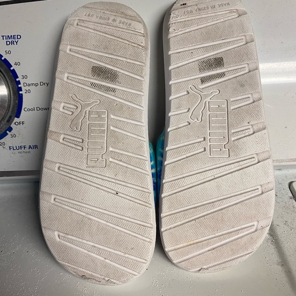 Puma slides - Picture 3 of 3